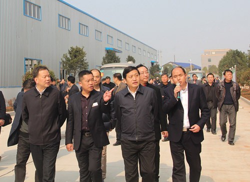 City and county leaders visited the company to inspect and guide the work